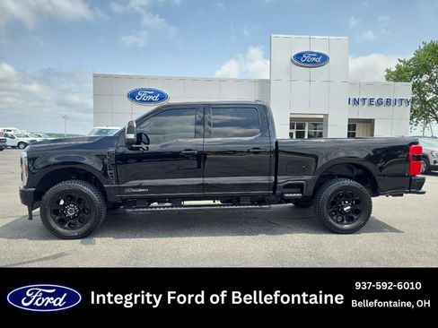Used 2025 Ford F350 Lariat w/ Black Appearance Package AWD/4WD image 1
