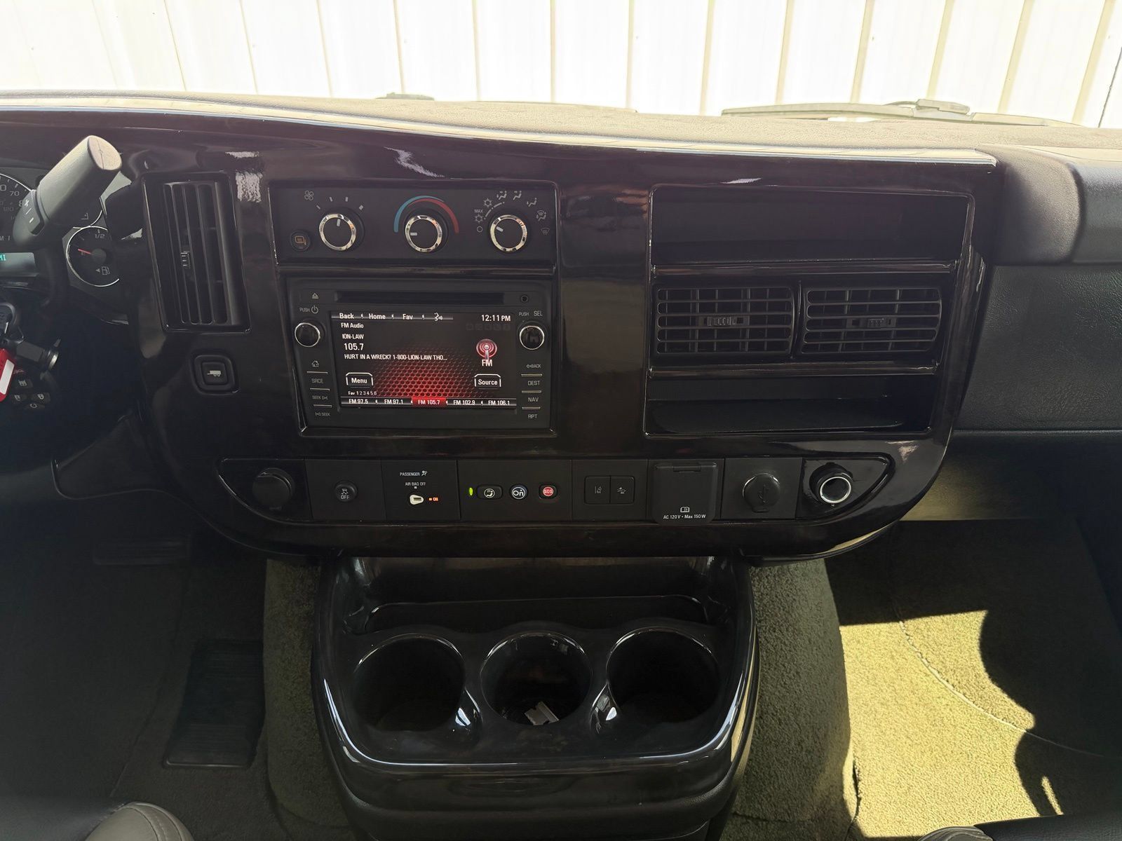 Used 2020 GMC Savana 2500 Extended w/ Enhanced Convenience Package RWD image 19