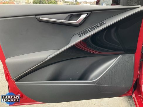 Used 2024 Kia Niro EX Touring image 22