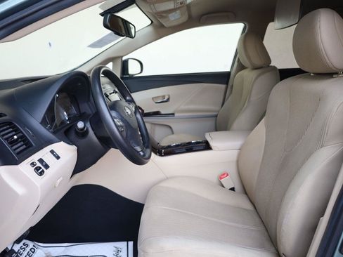 Used 2011 Toyota Venza AWD w/ Convenience Pkg image 14