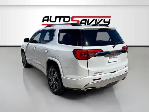 Used 2017 GMC Acadia Denali w/ Technology Package AWD/4WD image 5