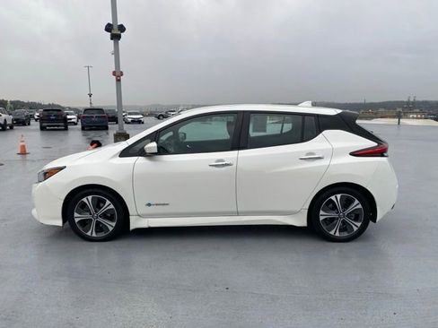 Used 2018 Nissan Leaf SV w/ SV Technology Package image 5