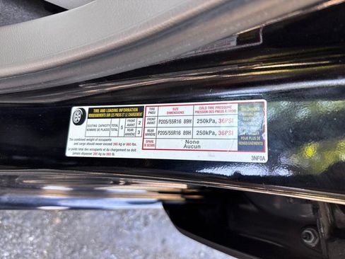 Used 2015 Nissan Leaf SV FWD image 44