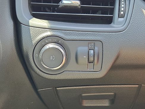 Used 2017 Buick Envision Preferred FWD image 23