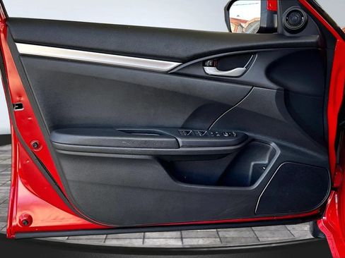 Used 2020 Honda Civic Sport image 17