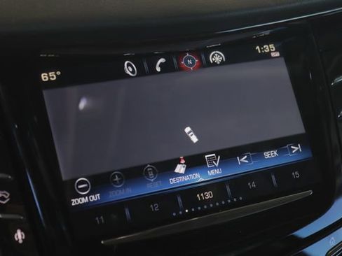 Used 2015 Cadillac Escalade Premium image 17