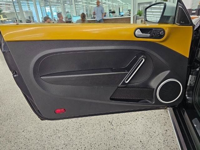 Used 2016 Volkswagen Beetle 1.8T Dune w/ Dune Technology Package FWD image 28
