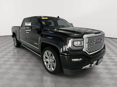 Used 2018 GMC Sierra 1500 Denali w/ Denali Ultimate Package AWD/4WD image 7