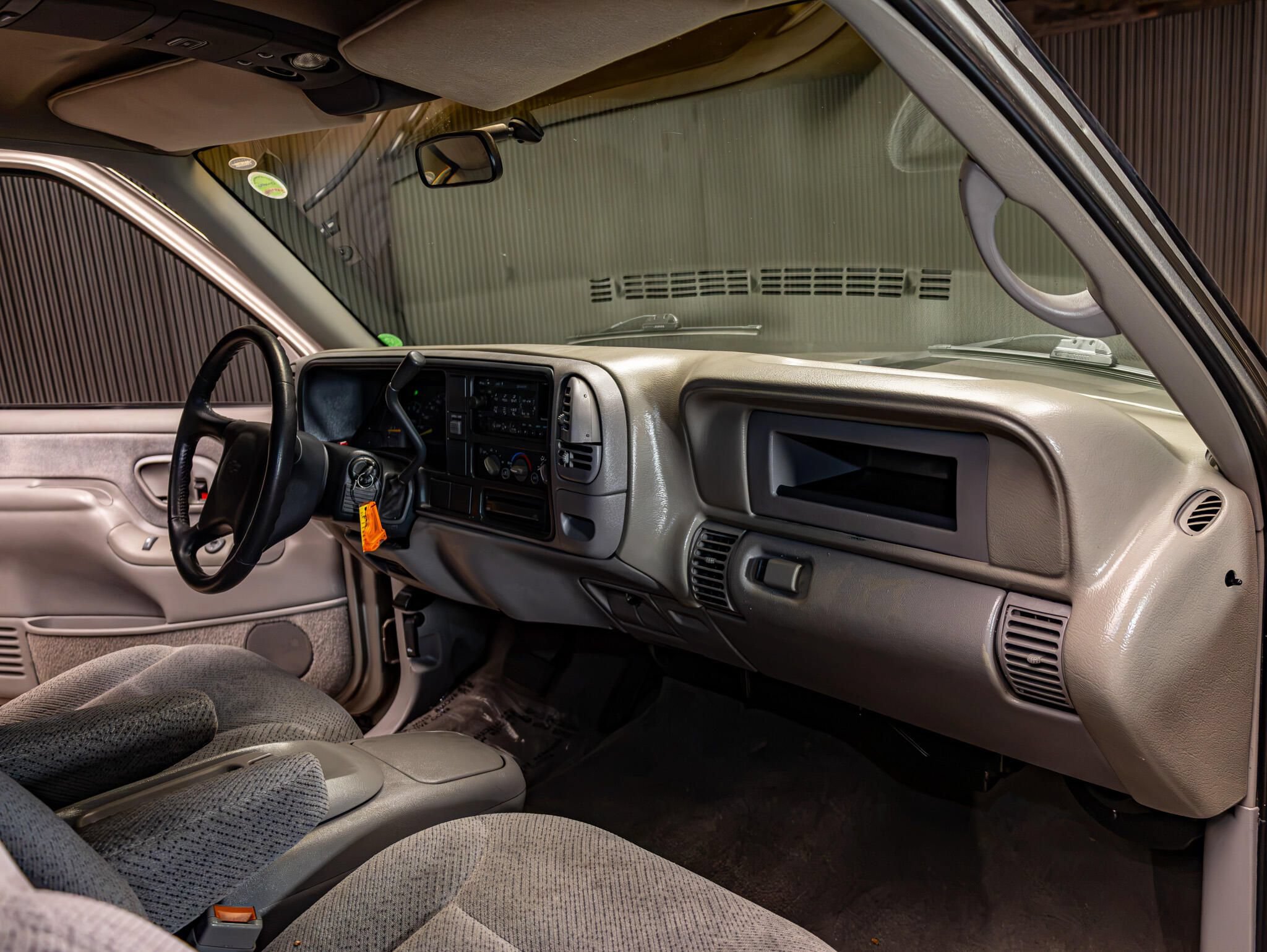 Used 1998 Chevrolet Silverado 2500 2WD Extended Cab w/ Preferred Equipment Group 2 image 17