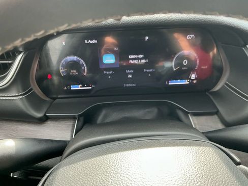 Used 2023 Jeep Grand Cherokee Limited image 17