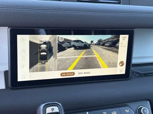 Used 2023 Land Rover Defender 90 S image 3