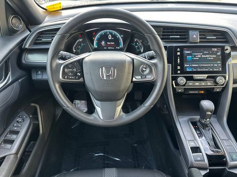 Used 2018 Honda Civic EX image 16
