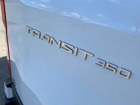 Used 2023 Ford Transit 350 XLT image 11