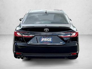 Used 2025 Toyota Camry SE FWD video 4