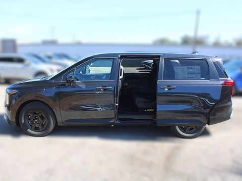 New 2026 Kia Carnival FWD image 17