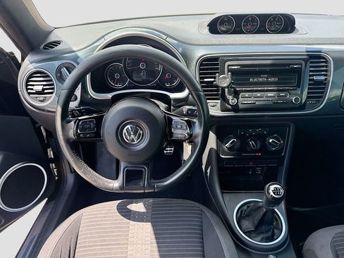 Used 2014 Volkswagen Beetle R-Line FWD image 25