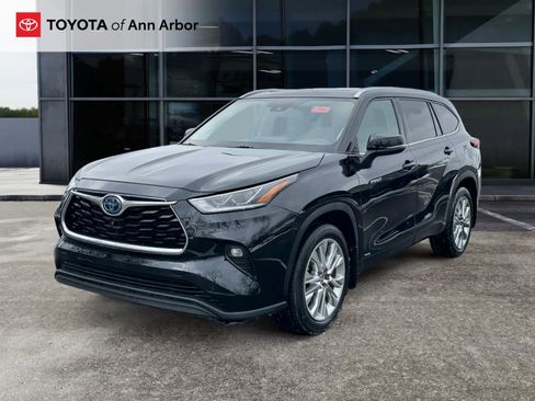 Used 2020 Toyota Highlander Limited image 9
