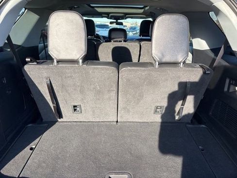 Used 2022 Ford Explorer XLT w/ Equipment Group 202A image 38