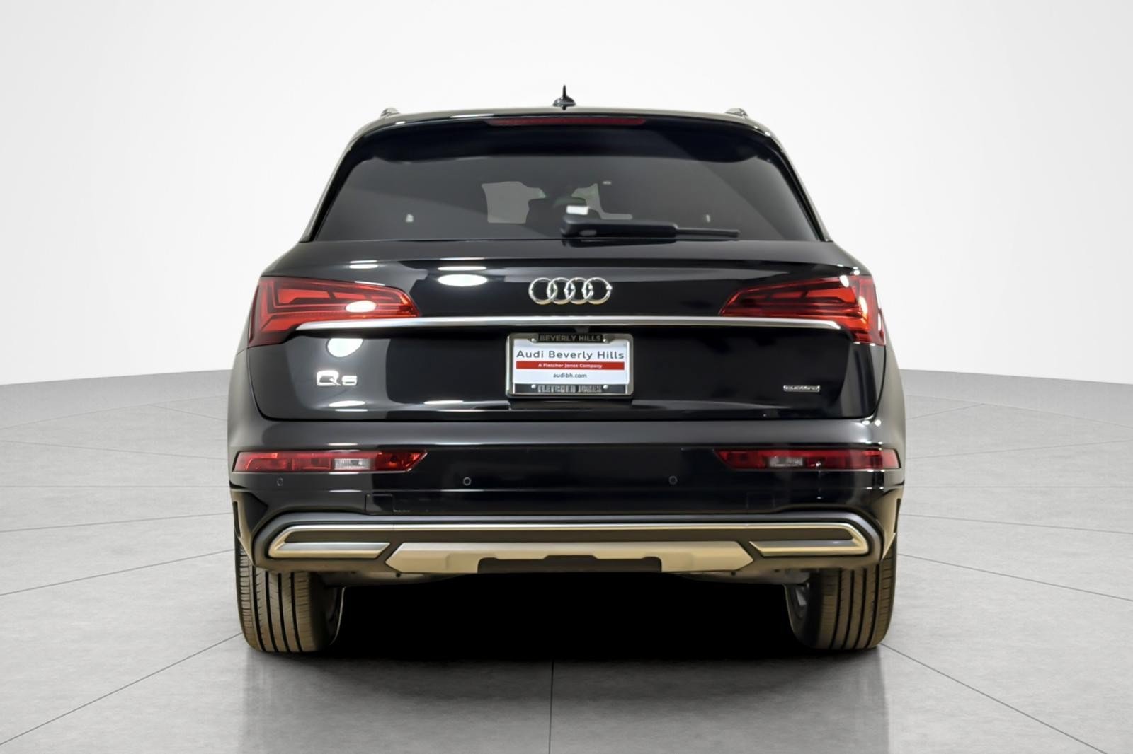 Used 2023 Audi Q5 2.0T Premium Plus w/ Premium Plus Package AWD/4WD image 4