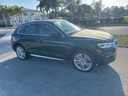Used 2018 Audi Q5 Prestige w/ Prestige Package AWD/4WD image 2
