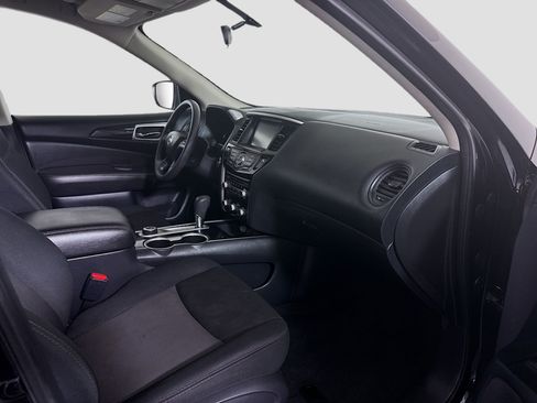 Used 2019 Nissan Pathfinder S AWD/4WD image 30