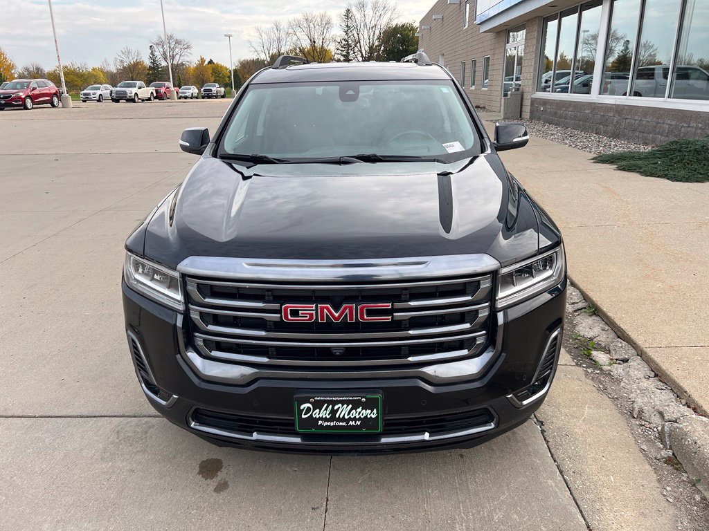 Used 2023 GMC Acadia AT4 w/ Technology Package AWD/4WD image 3