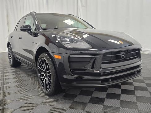 New 2026 Porsche Macan image 9