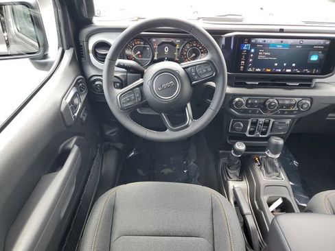 New 2025 Jeep Gladiator Sport image 18