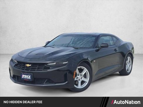 Used 2022 Chevrolet Camaro LT RWD image 1