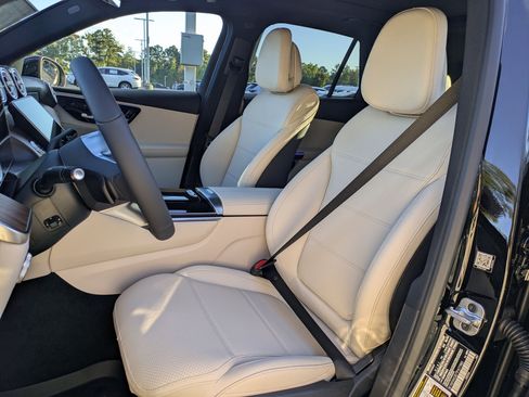 New 2026 Mercedes-Benz GLC 300 image 16