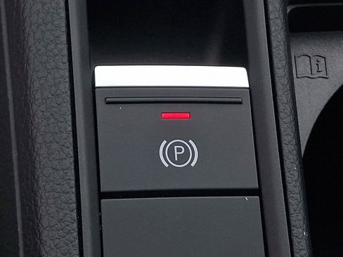 Used 2025 Audi Q3 2.0T Premium Plus w/ Premium Plus Package image 25