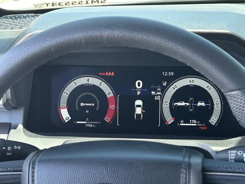 Used 2025 Toyota Tacoma TRD Sport AWD/4WD image 24