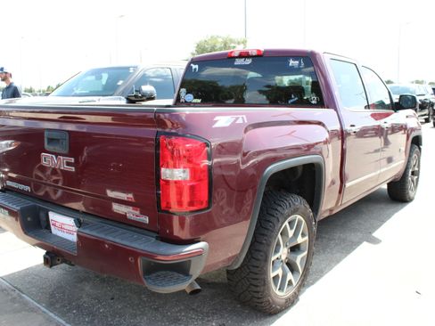Used 2014 GMC Sierra 1500 SLE w/ All-Terrain Package AWD/4WD image 9