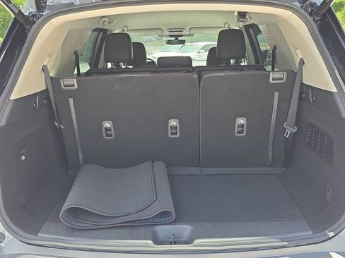 New 2026 Nissan Pathfinder SL FWD image 10