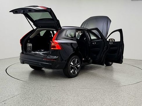 New 2026 Volvo XC60 T8 Plus w/ Climate Package AWD/4WD image 11
