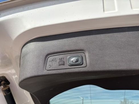 Used 2019 Lincoln MKC Reserve image 15