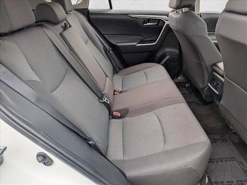 Used 2025 Toyota RAV4 XLE FWD image 25