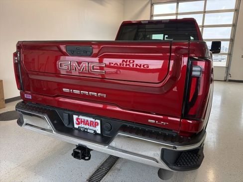 Used 2024 GMC Sierra 3500 SLT w/ SLT Premium Package image 8