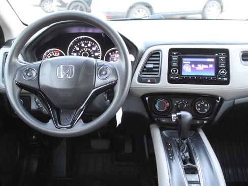 Used 2022 Honda HR-V LX image 23