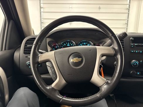 Used 2009 Chevrolet Silverado 1500 LT w/ Power Pack Plus image 8