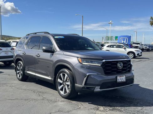 Used 2024 Honda Pilot Touring image 31
