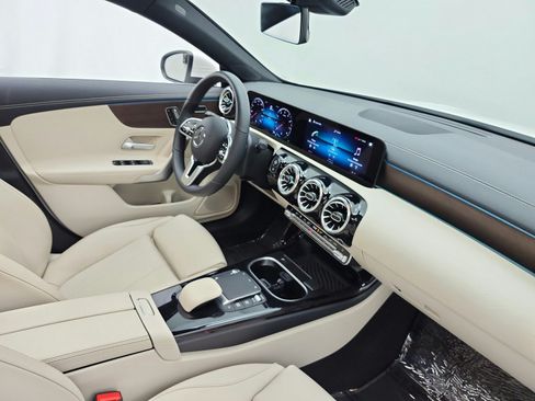 Certified 2023 Mercedes-Benz CLA 250 image 18