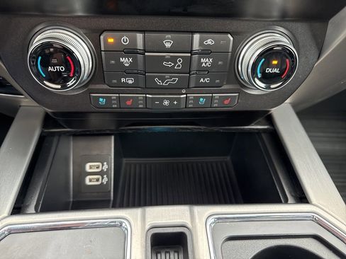 Used 2020 Ford F150 Platinum w/ Equipment Group 701A Luxury image 35