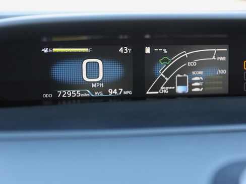 Used 2022 Toyota Prius Prime LE image 35