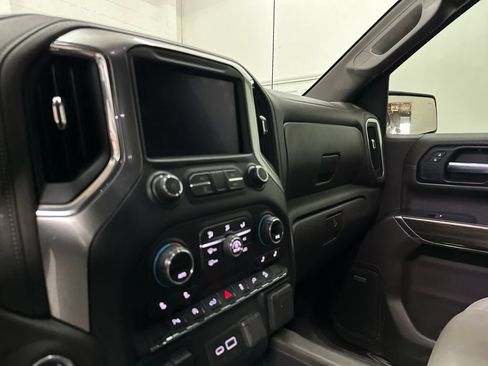 Used 2020 Chevrolet Silverado 1500 LT Trail Boss AWD/4WD image 34