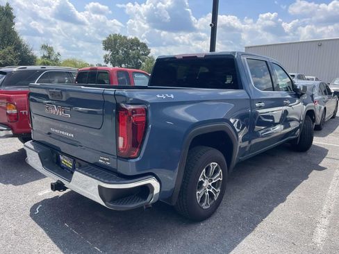 Used 2024 GMC Sierra 1500 SLT AWD/4WD image 2