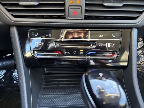 New 2026 Volkswagen Jetta SE image 20