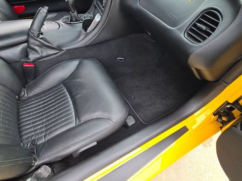 Used 2003 Chevrolet Corvette Z06 w/ Memory Package, 3 Drivers RWD image 13
