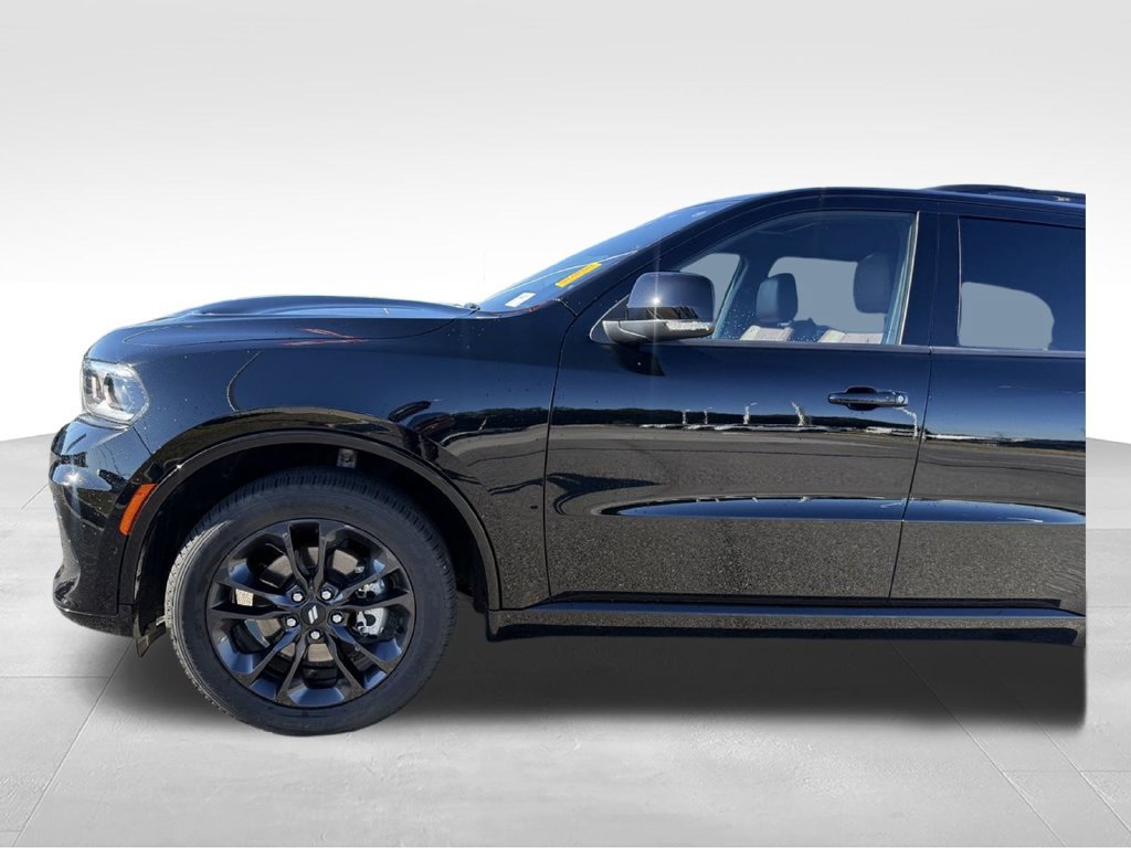 Used 2025 Dodge Durango GT AWD/4WD image 23