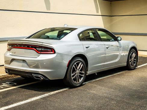 Used 2019 Dodge Charger SXT AWD/4WD image 7
